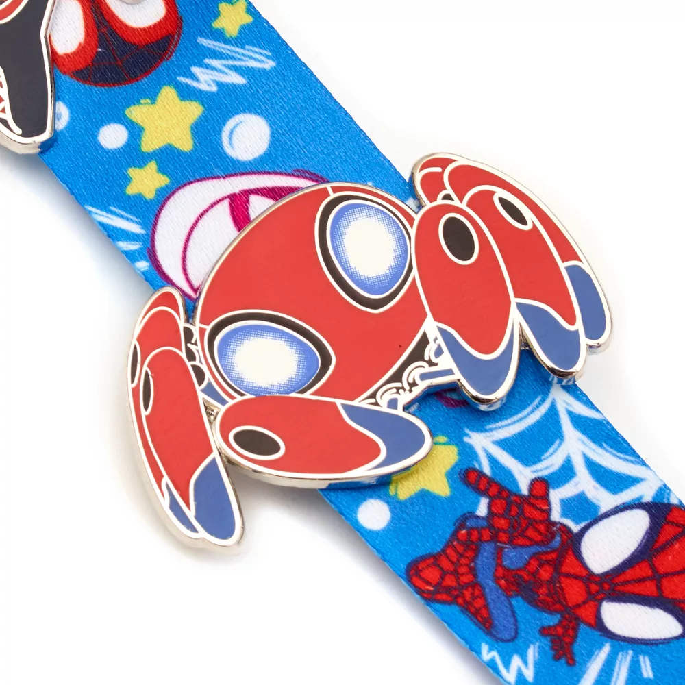 Disney Store Ensemble Pin's Et Tour De Cou Spidey Et Ses Amis Extraordinaires 4 Disney Store Ensemble Pin's Et Tour De Cou Spidey Et Ses Amis Extraordinaires – Image 4
